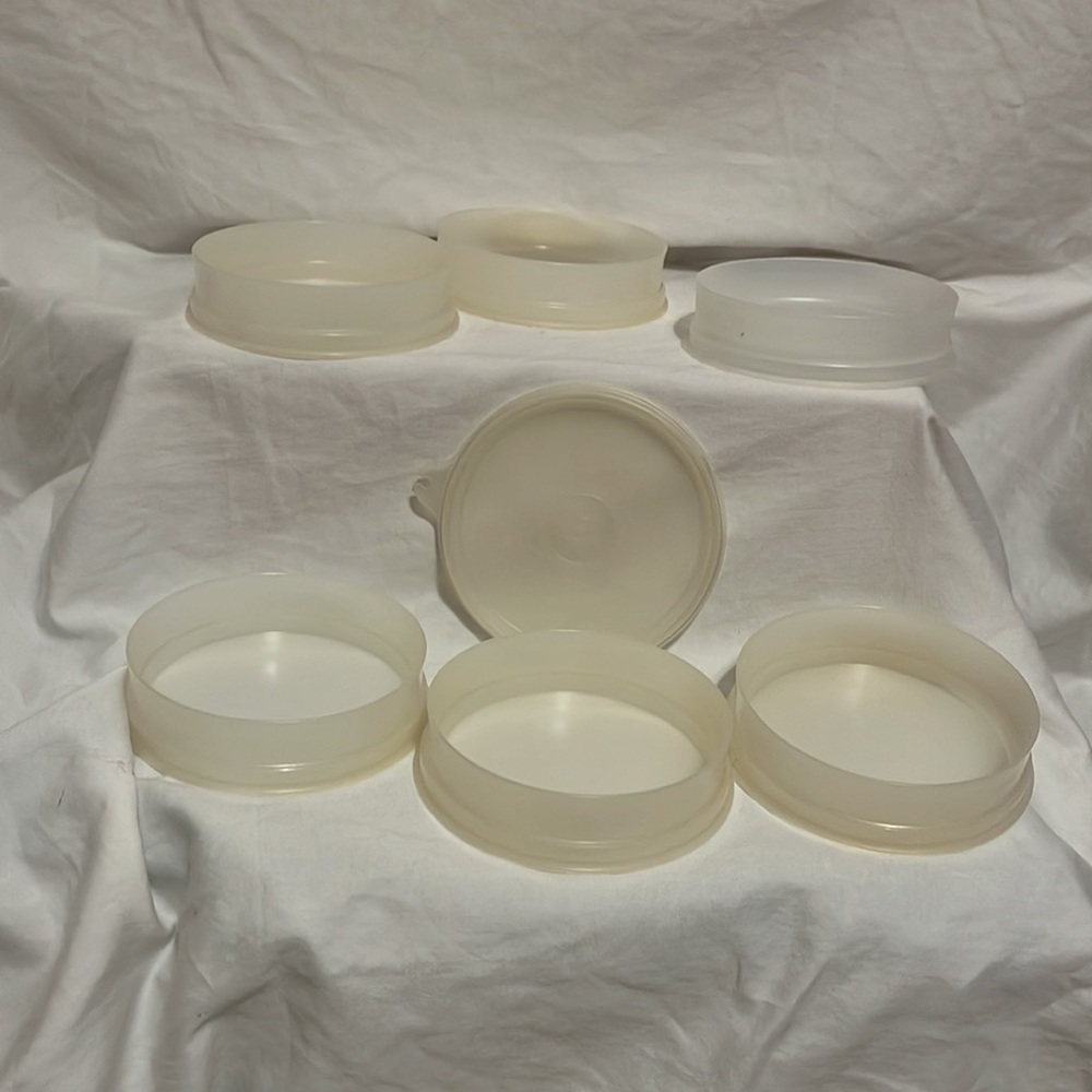 Tupperware stackable - Picture 4 of 5